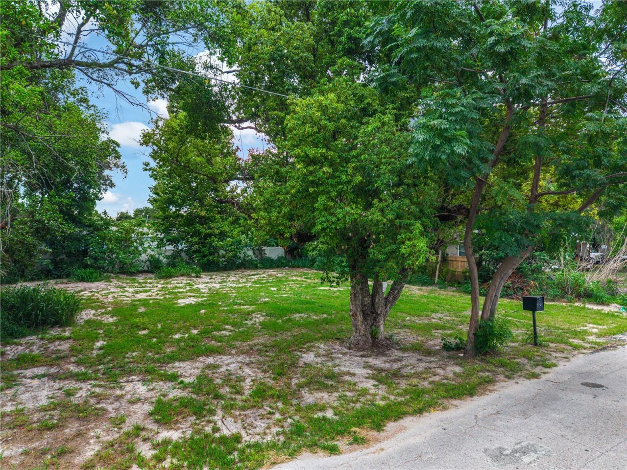 11613 Rancho Drive , Leesburg, FL 34788 Photo