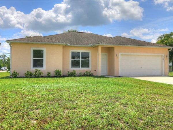 8686 103rd Avenue, Vero Beach, FL 32967