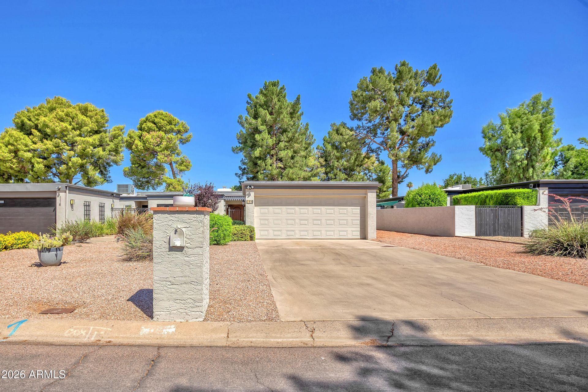 110 W Tam Oshanter Drive, Phoenix, AZ 85023 Main Photo