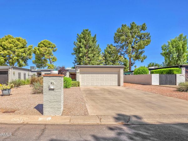 110 W TAM OSHANTER Drive, Phoenix, AZ 85023