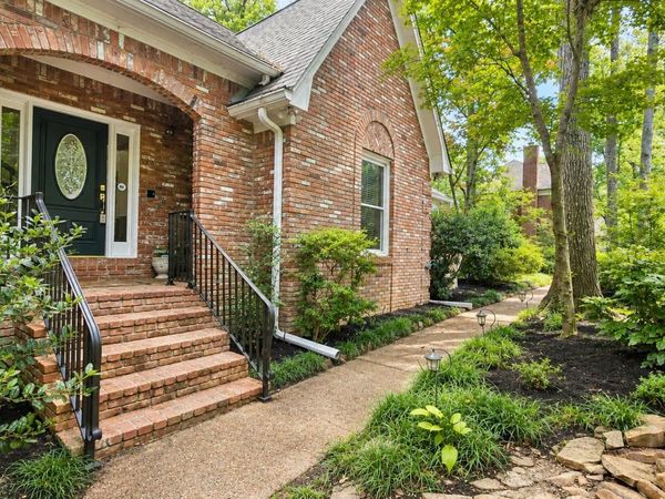 828 PEARSON OAKS DR, Collierville, TN 38017