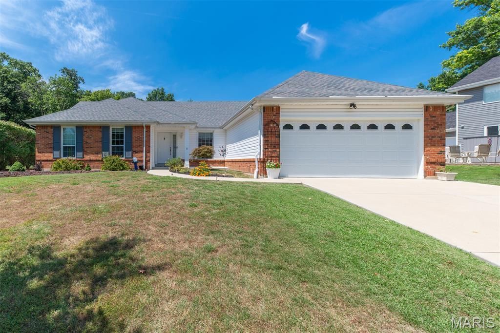 765 Spring Hill Farm Drive, Ballwin, MO 63021 Main Photo