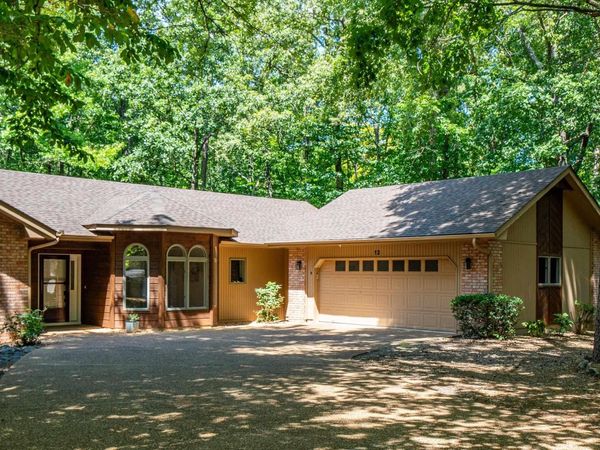 12 Emanuel Drive, Hot Springs Village, AR 71909