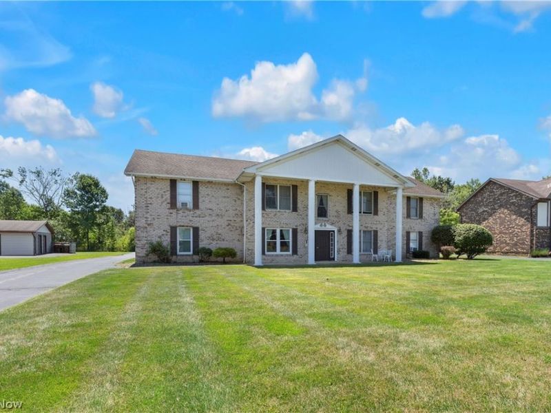 900 Pearson Circle, Unit 1, Boardman, OH 44512 Photo 1