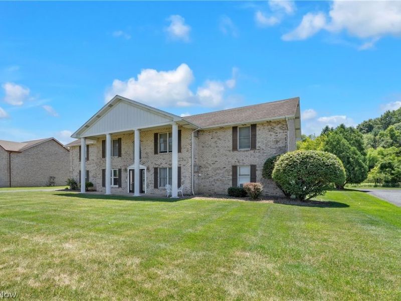 900 Pearson Circle, Unit 1, Boardman, OH 44512 Photo 3