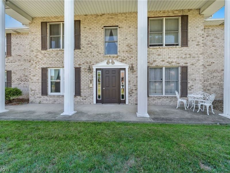 900 Pearson Circle, Unit 1, Boardman, OH 44512 Photo 4