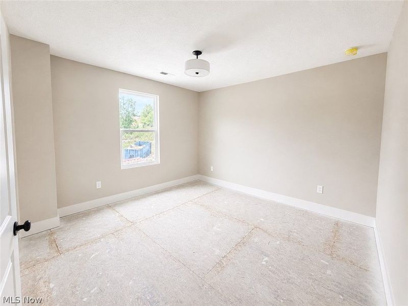 2087 Glenmont Drive, Brunswick, OH 44212 Photo 8