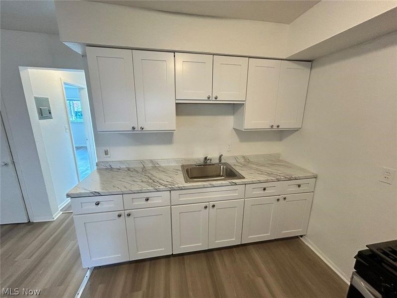 2236 W 103rd Street, Unit 6, Cleveland, OH 44102 Photo 2