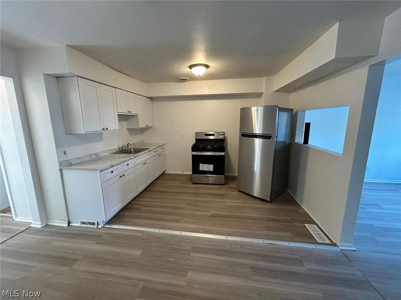 2236 W 103rd Street, Unit 6, Cleveland, OH 44102 Photo 3