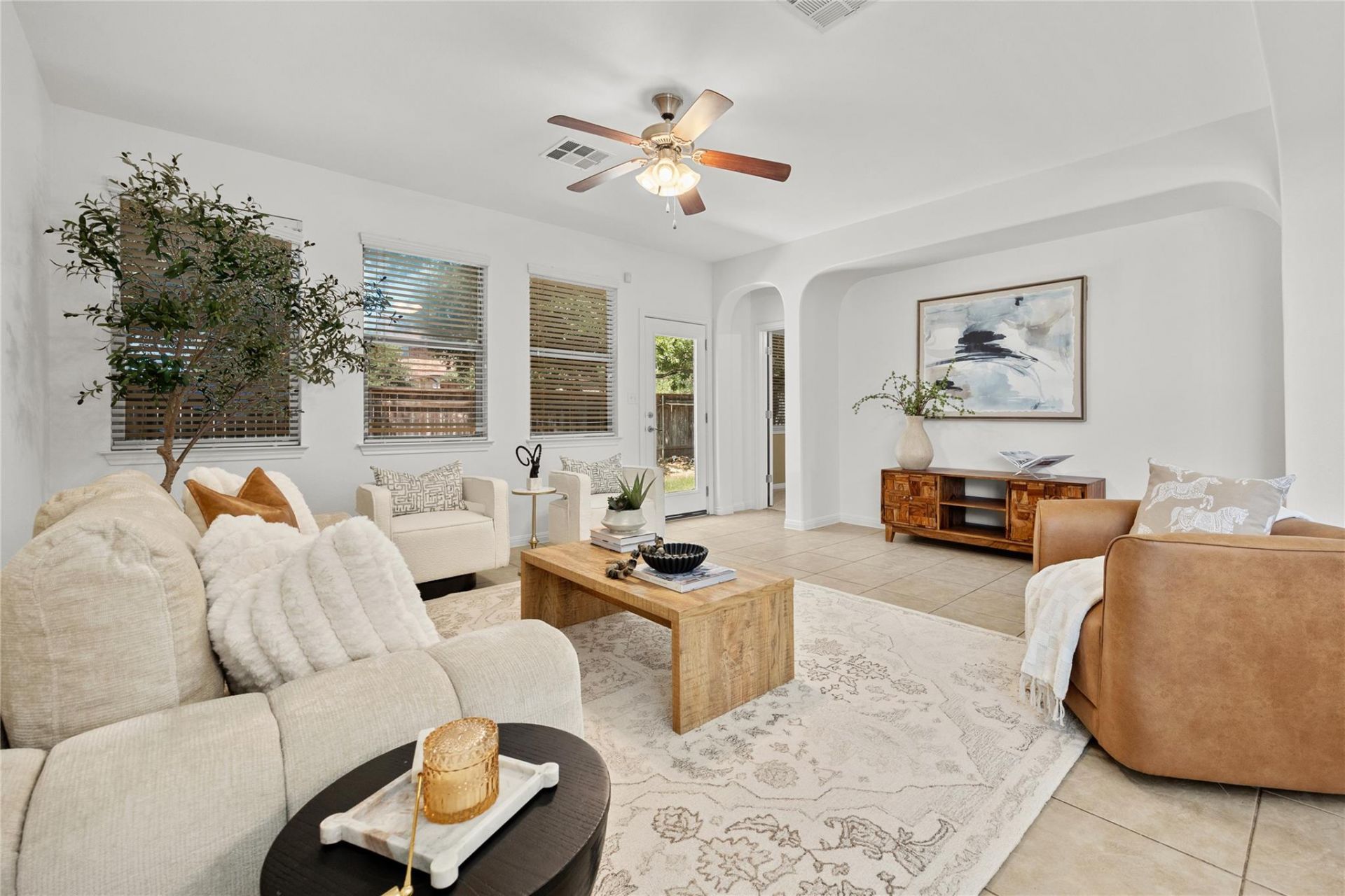 1069 Sussex Way, Round Rock, TX 78665 Main Photo