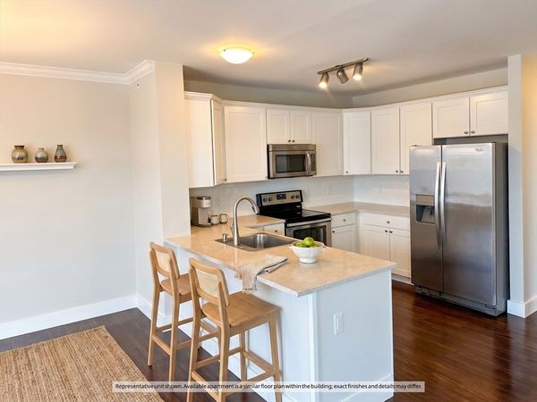 978 Worcester, Unit 411, Wellesley, MA 02482