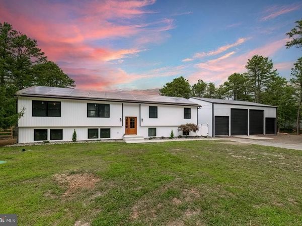 2260 SEVENTH AVENUE , HAMMONTON, NJ 08037