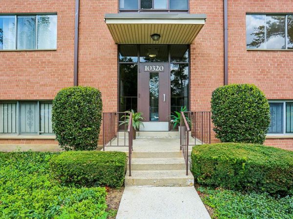 10320 ROCKVILLE PIKE, Unit 201, ROCKVILLE, MD 20852