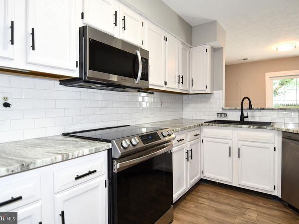 13703 LORD STERLING PLACE, UPPER MARLBORO, MD 20772