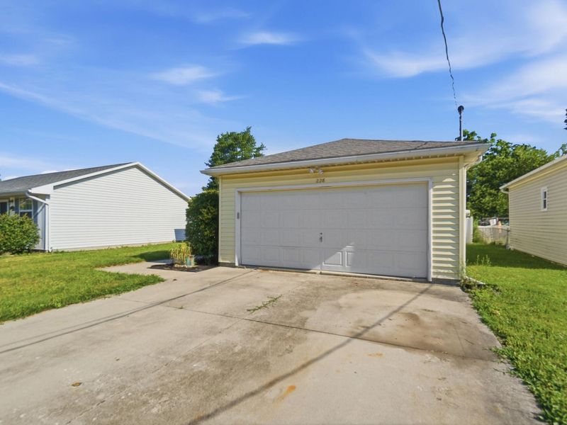 228 Lester Avenue, Findlay, OH 45840 Photo 3