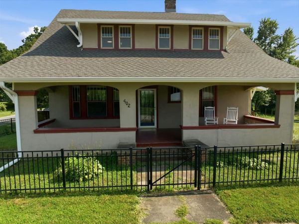 402 W 3rd Street, Armington, IL 61721
