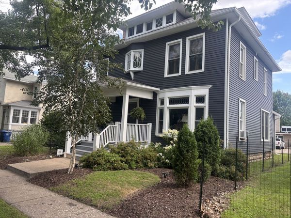 511 Kirkwood Boulevard , Davenport, IA 52803