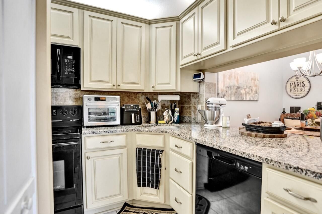 608 Sea Pine Way, Unit E2, Greenacres, FL 33415 Photo