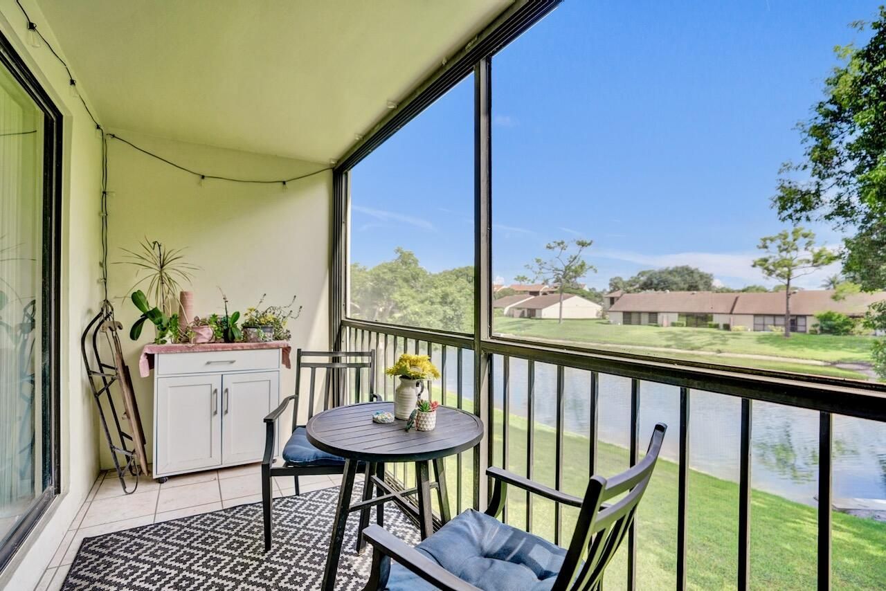 608 Sea Pine Way, Unit E2, Greenacres, FL 33415 Photo