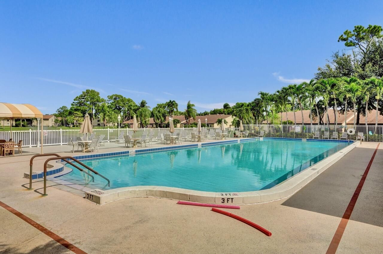 608 Sea Pine Way, Unit E2, Greenacres, FL 33415 Photo