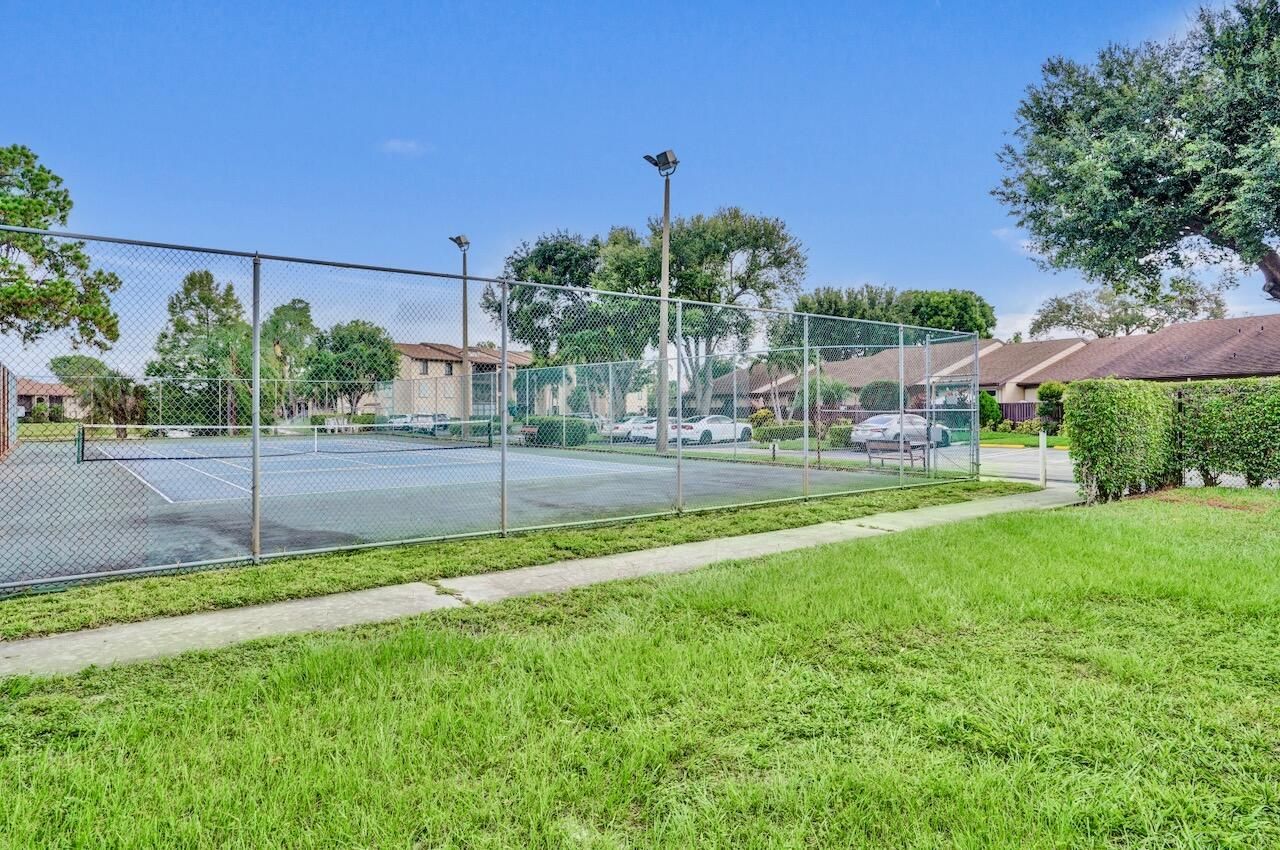608 Sea Pine Way, Unit E2, Greenacres, FL 33415 Photo