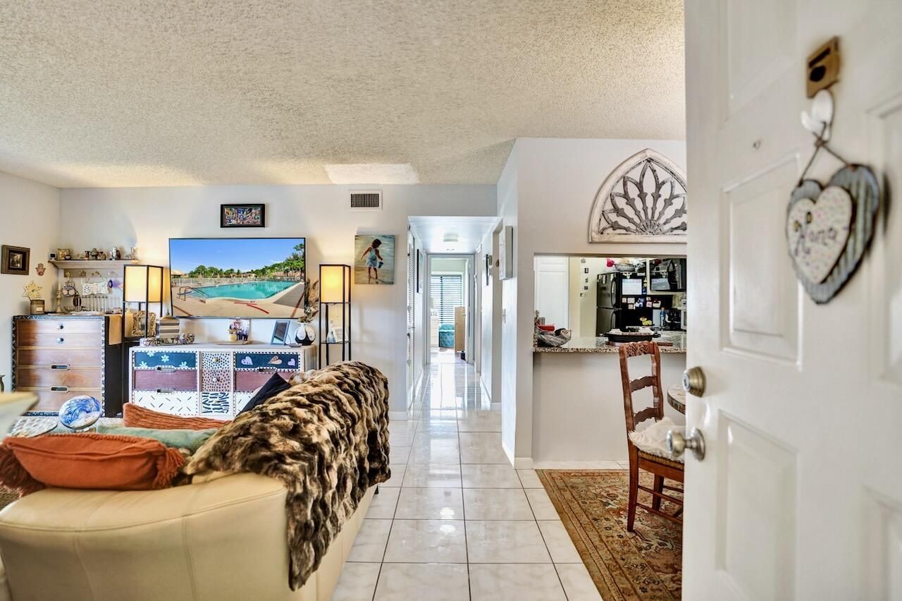 608 Sea Pine Way, Unit E2, Greenacres, FL 33415 Photo