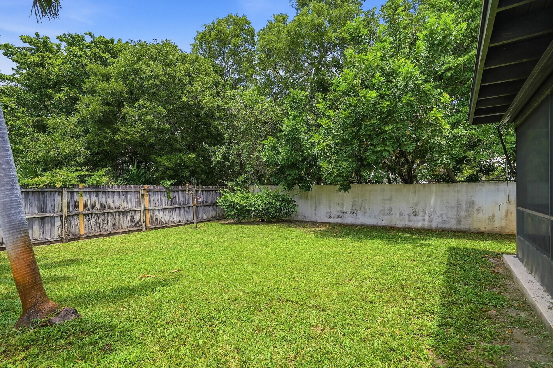 7085 Hyatt Avenue, Lantana, FL 33462 Photo