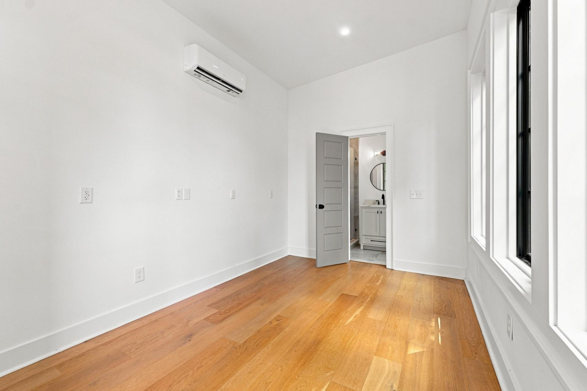 38 N Enston Avenue Photo 26