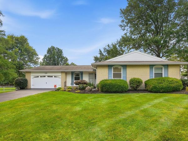 339 Pickering Drive , Pickerington, OH 43147