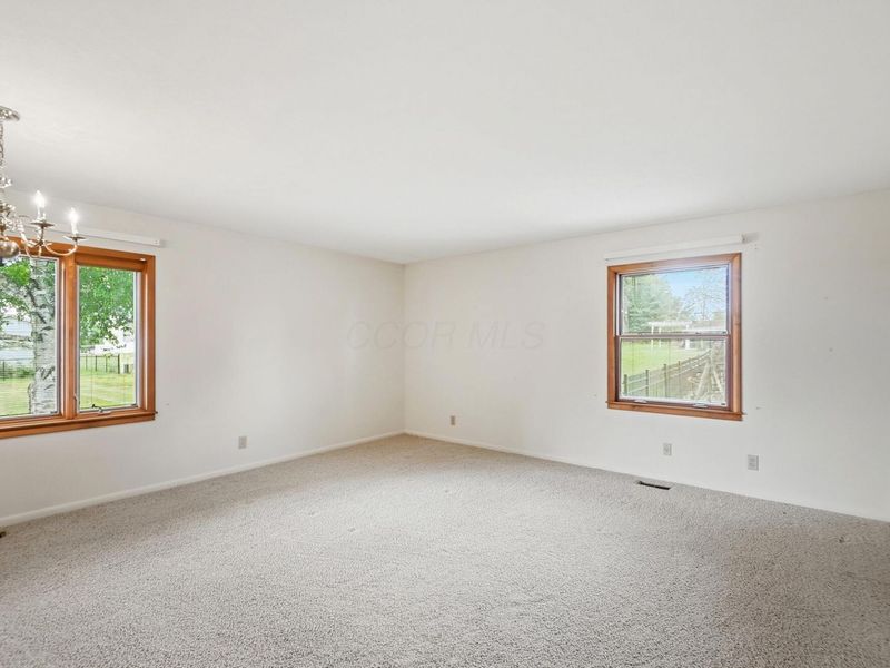 339 Pickering Drive , Pickerington, OH 43147 Photo 14