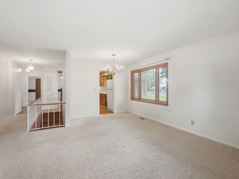 339 Pickering Drive , Pickerington, OH 43147 Photo 16