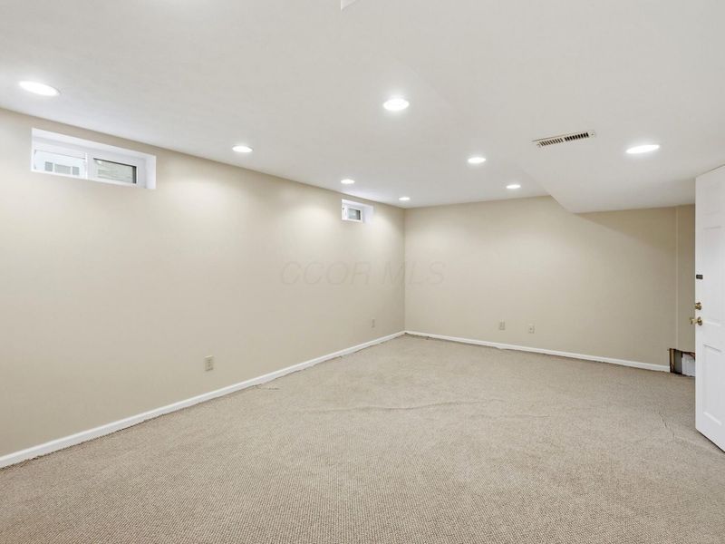 339 Pickering Drive , Pickerington, OH 43147 Photo 32