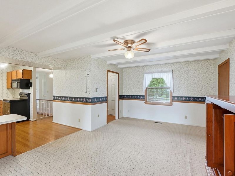 339 Pickering Drive , Pickerington, OH 43147 Photo 7