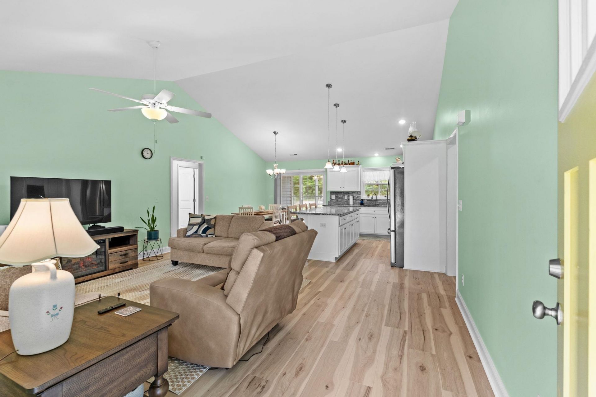 4457 Woodyard Bay Rd.  Photo 6