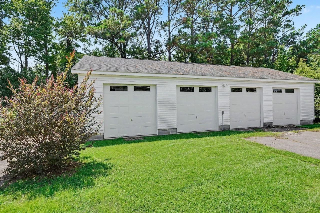 3957 Long Avenue Ext.  Photo 30