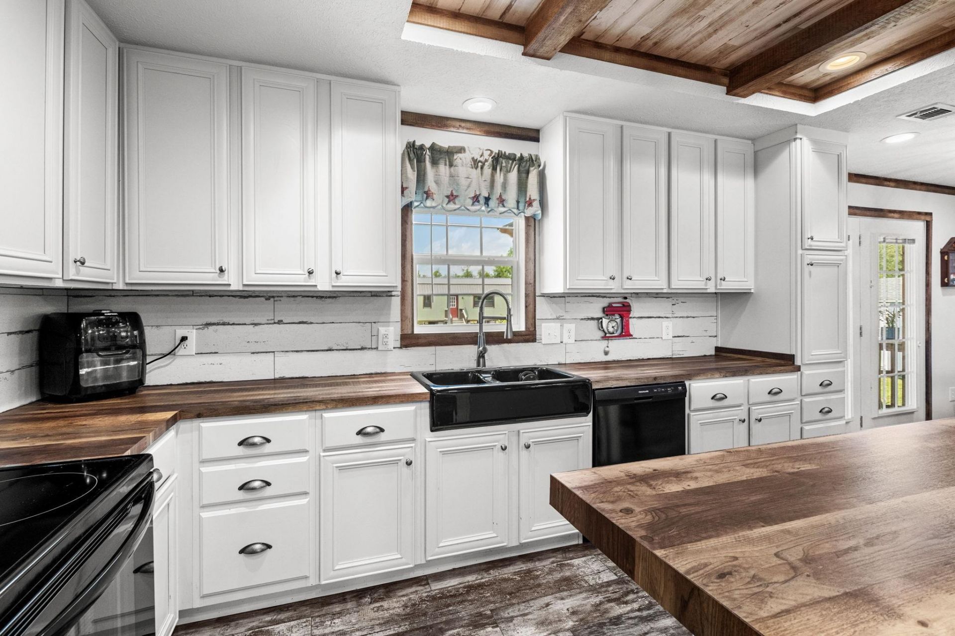 4188 Double Dee Rd.  Photo 12