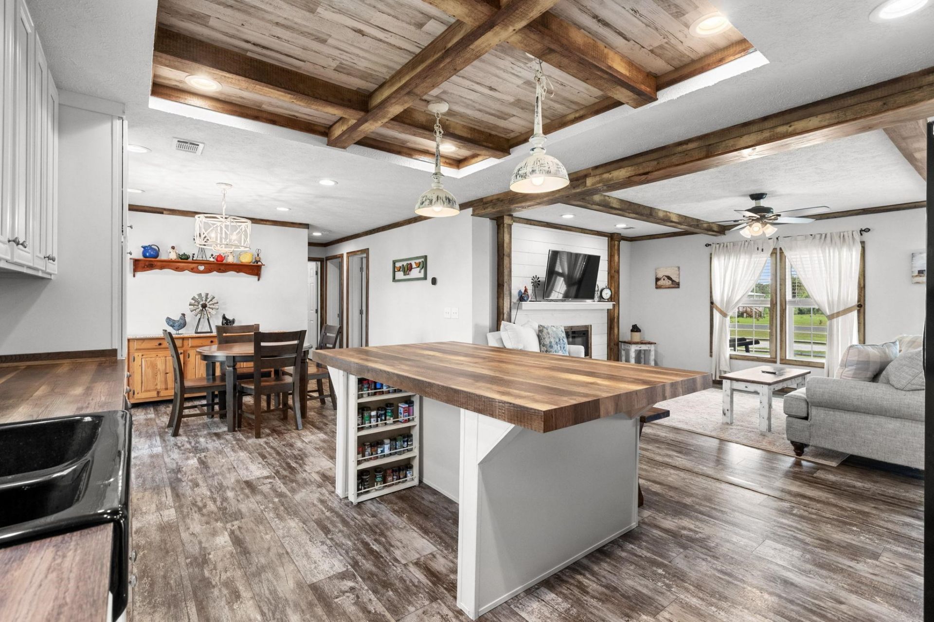 4188 Double Dee Rd.  Photo 14