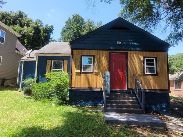 2009 Baker Road NW, Atlanta, GA 30318