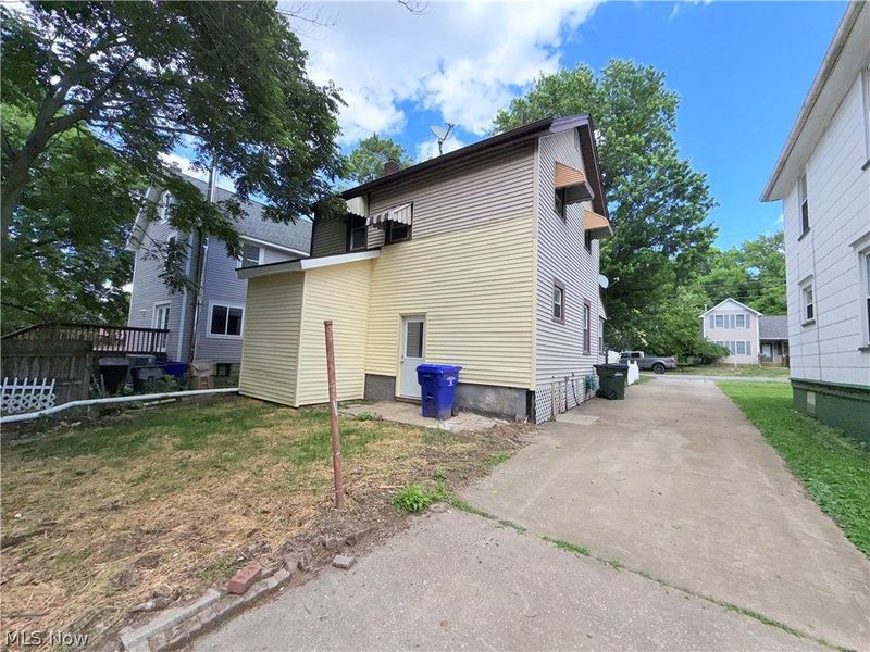 2176 Stone Street, Cuyahoga Falls, OH 44221 Photo 24