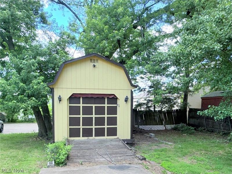 2176 Stone Street, Cuyahoga Falls, OH 44221 Photo 25