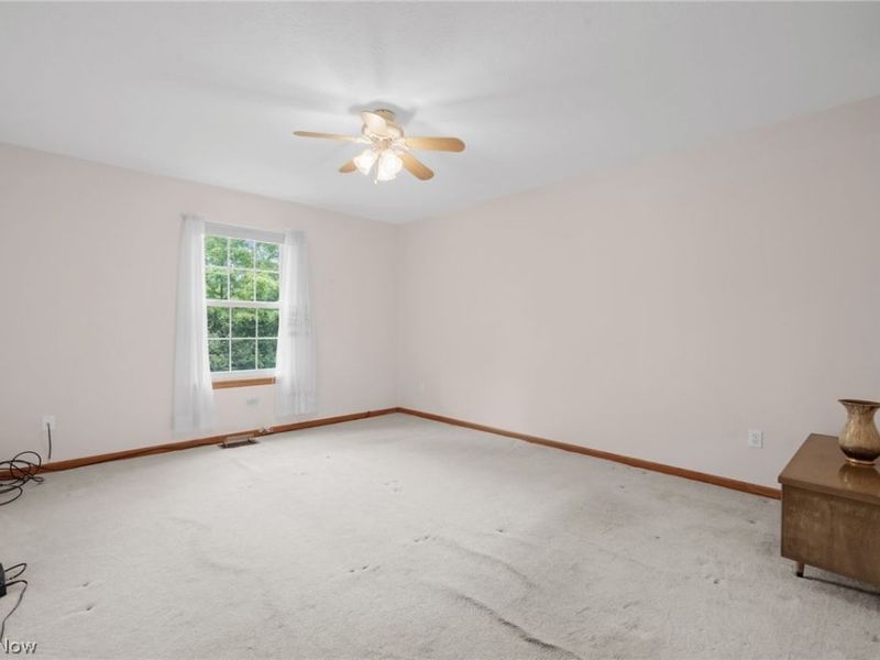 5410 Peachtree Lane N, Parma, OH 44134 Photo 17