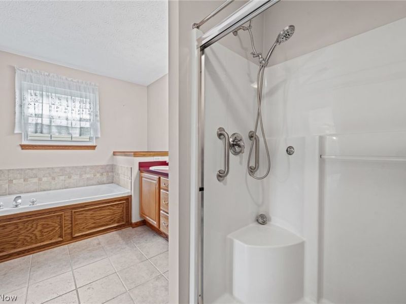 5410 Peachtree Lane N, Parma, OH 44134 Photo 19