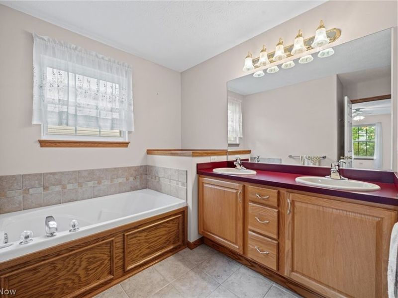 5410 Peachtree Lane N, Parma, OH 44134 Photo 20