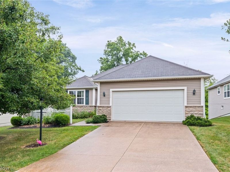 5410 Peachtree Lane N, Parma, OH 44134 Photo 6