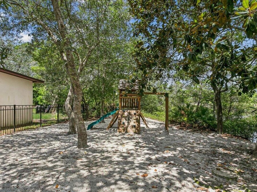 Property Image 76