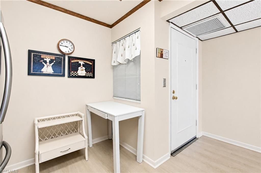 1087 Forest Lakes Dr , Unit 302, Naples, FL 34105 Photo