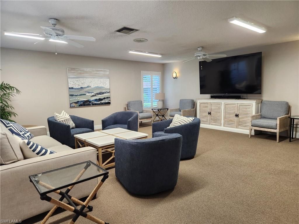 1087 Forest Lakes Dr, Unit 302, Naples, FL 34105 Photo