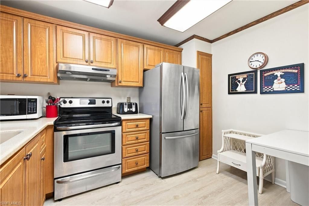 1087 Forest Lakes Dr , Unit 302, Naples, FL 34105 Photo
