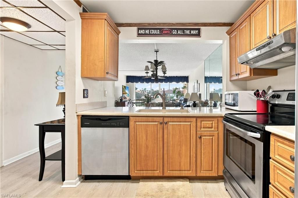1087 Forest Lakes Dr , Unit 302, Naples, FL 34105 Photo
