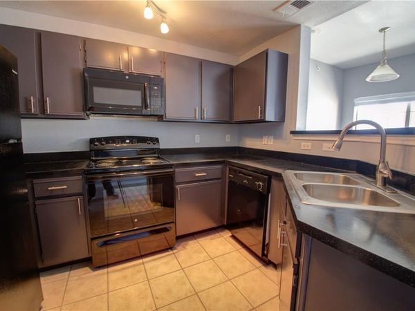 2320 Gracy Farms LN, Unit 1321, Austin, TX 78758